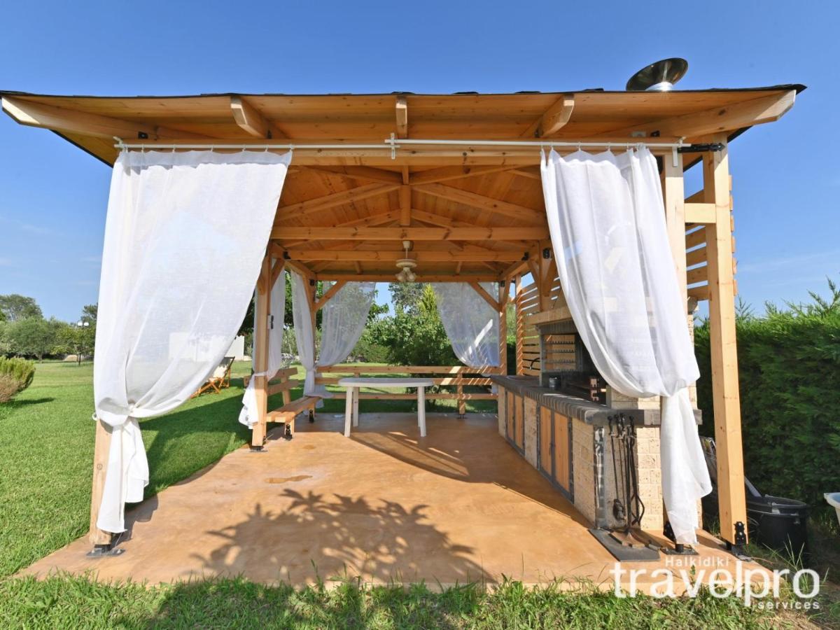 Villa Iris By Rentalspro Services - Agios Mamas Beach Exterior foto