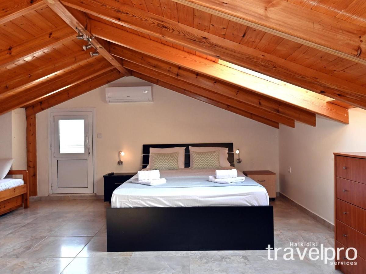 Villa Iris By Rentalspro Services - Agios Mamas Beach Exterior foto