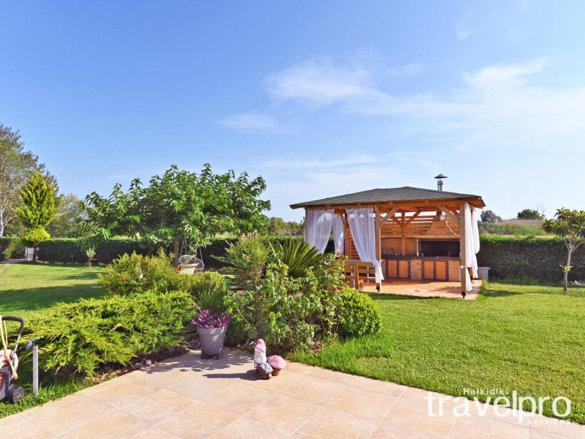 Villa Iris By Rentalspro Services - Agios Mamas Beach Exterior foto